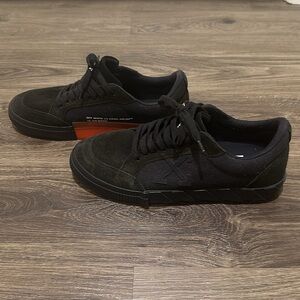 🚫SOLD🚫Off-White c/o Virgil Abloh Men’s Sneakers